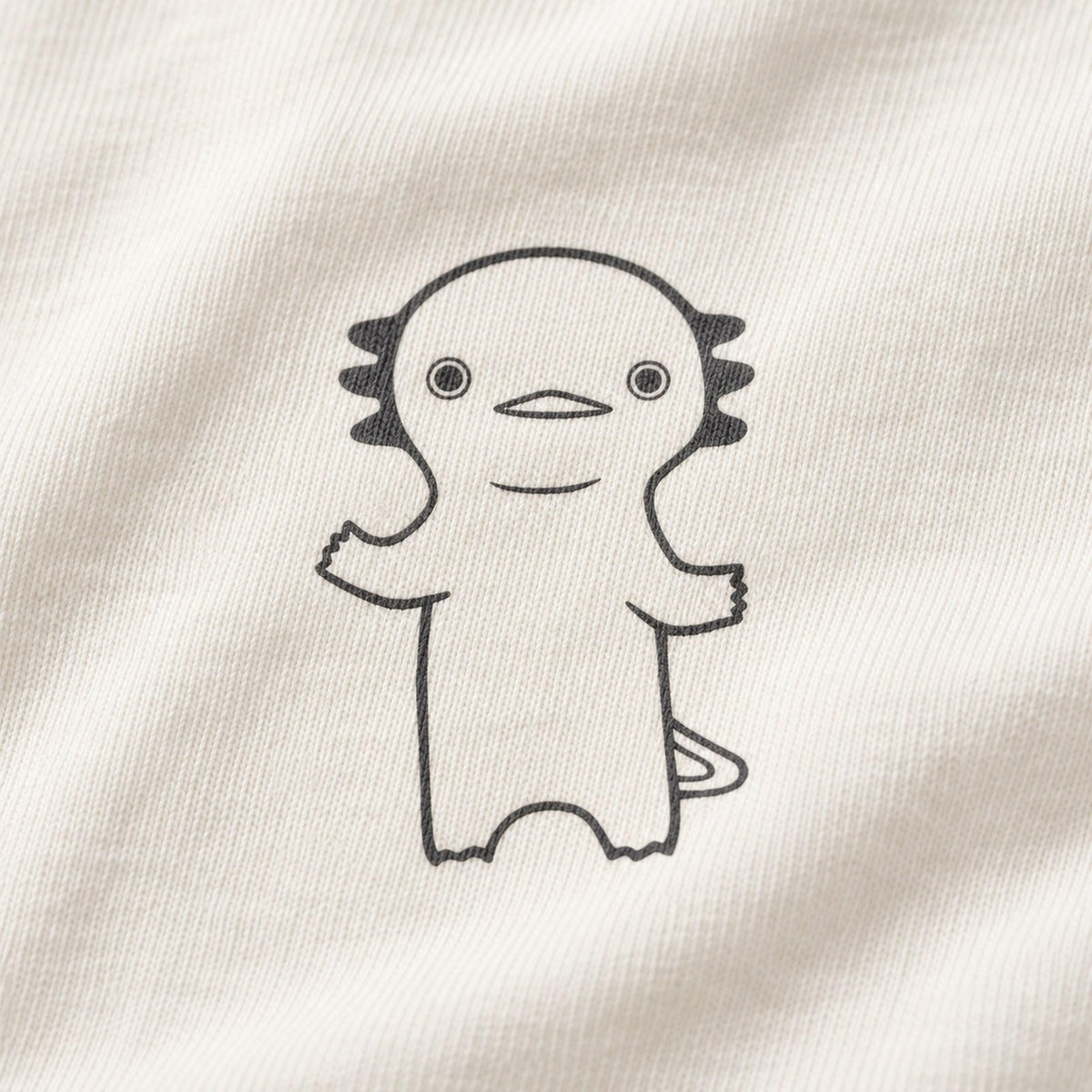 ウーパールーパー ワンポイントTシャツ「うぱーん」｜きょとん顔に、脱力。