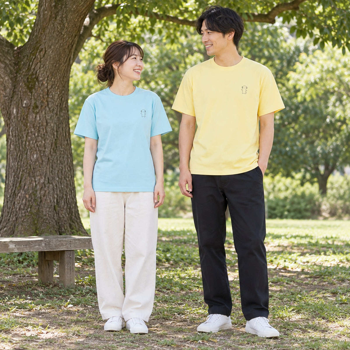 ウーパールーパー ワンポイントTシャツ「うぱーん」｜きょとん顔に、脱力。