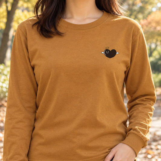 あのよん（天使ハート）袖リブ長袖Tシャツ キャメル 着用アップ サムネイル