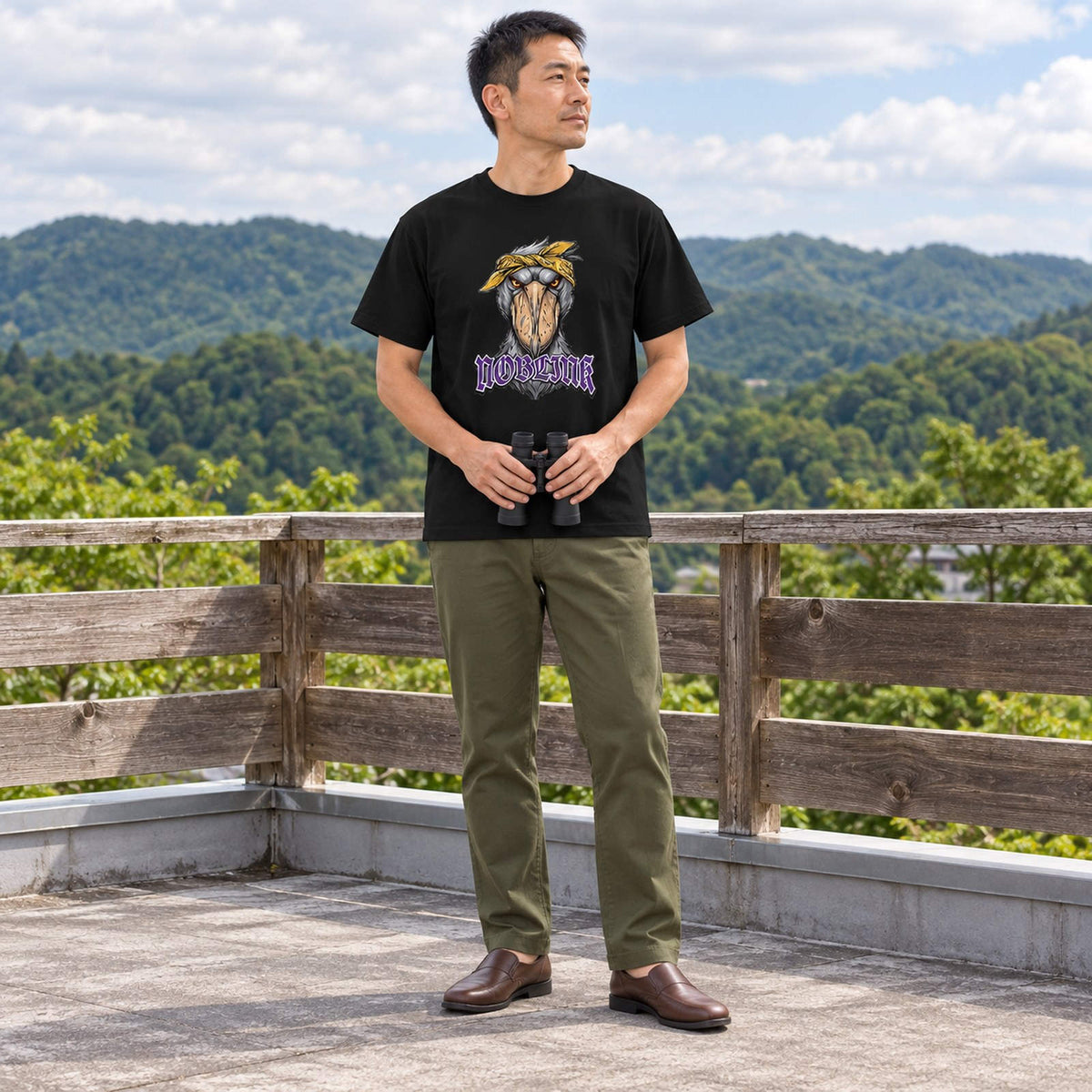 ハシビロコウ Tシャツ「NOBLINK」｜睨みをきかせる。