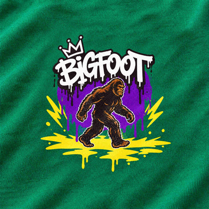 ビッグフット ワンポイントTシャツ「BIGFOOT」｜森の王者が、胸もとに。