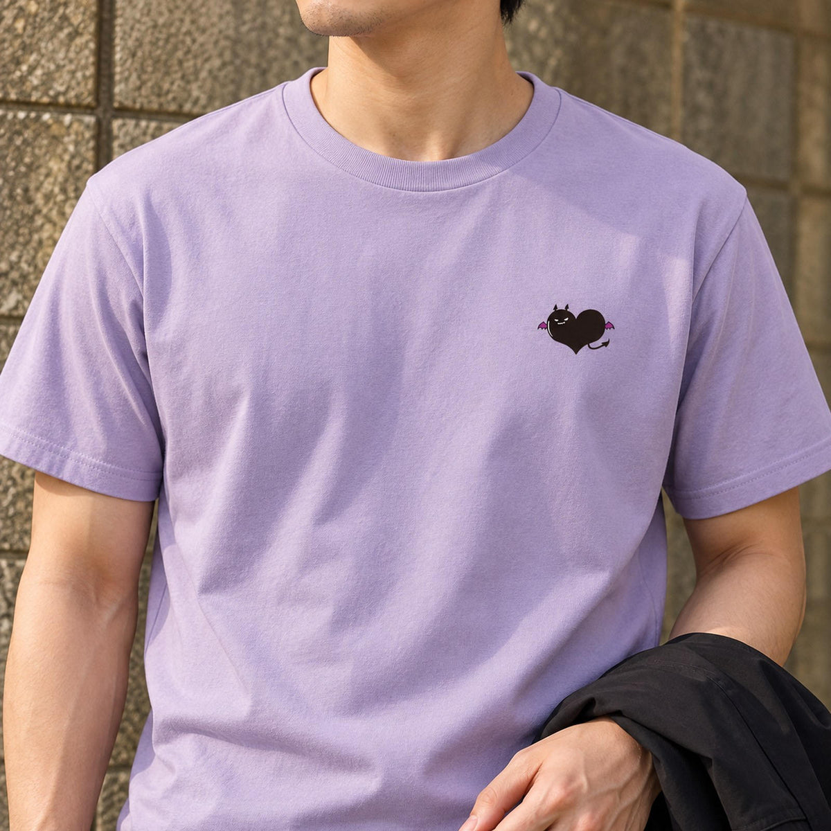 悪魔ハート ワンポイントTシャツ「でももん」｜ちょっぴり、いたずら心。