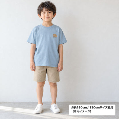 カピバラ「Gununu」 キッズTシャツ ペールグリーン 着用全身（身長130cm・130サイズ着用）