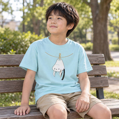 干されちゃったシマエナガ キッズTシャツ アクア 子どもの日常（公園で休憩）