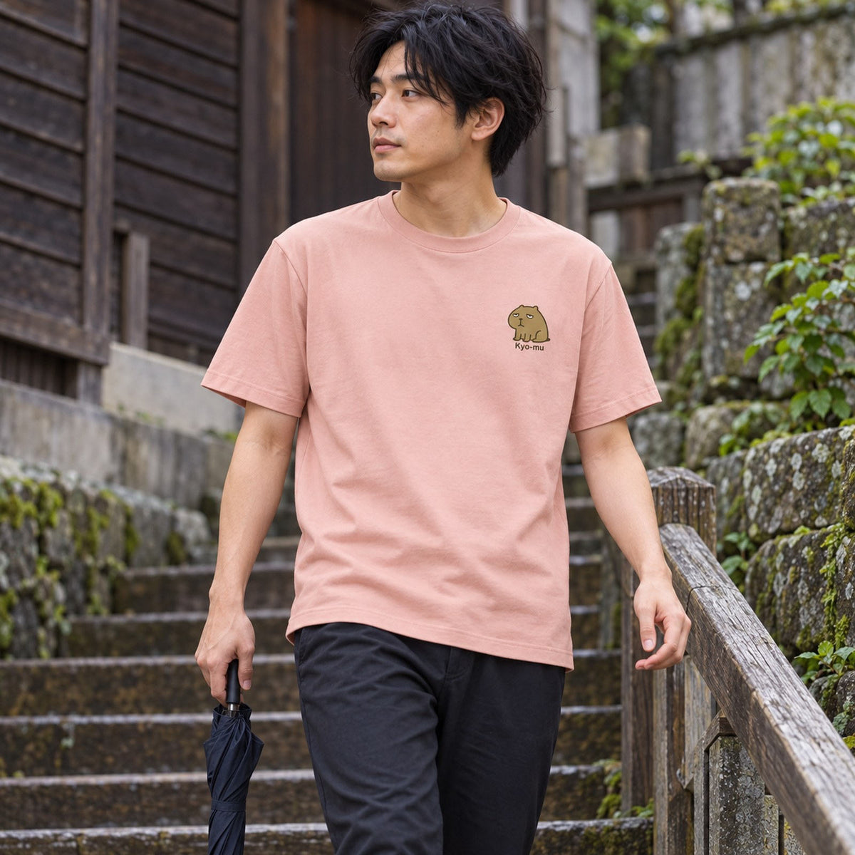 カピバラ ワンポイントTシャツ「Kyo-mu」｜今日は、なにも考えない。