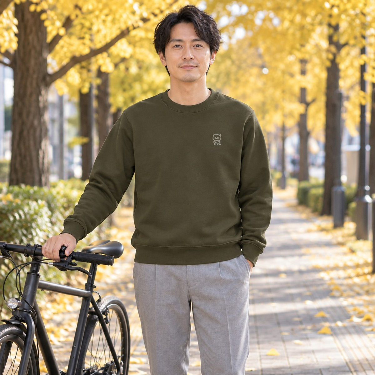 ねっこ トレーナー オリーブ 男性の日常の着用写真