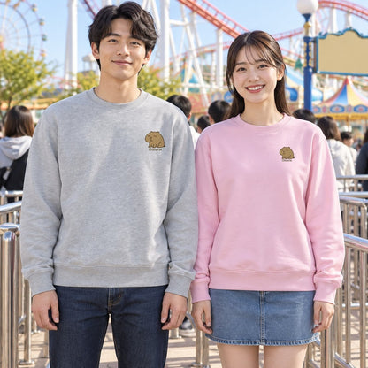 カピバラ「Otearai」トレーナー 色違いのペアコーデ
