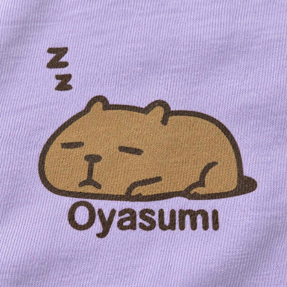 カピバラ ワンポイントTシャツ「Oyasumi」｜今日はもう、おしまい。