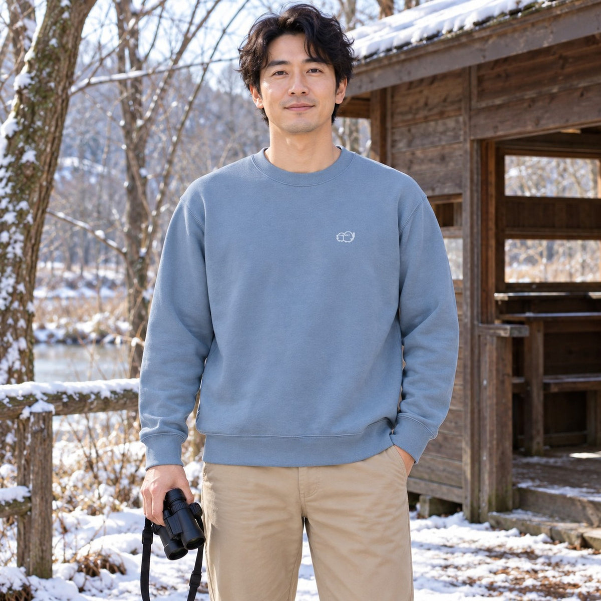 しまえなが トレーナー アシッドブルー 男性の日常の着用写真