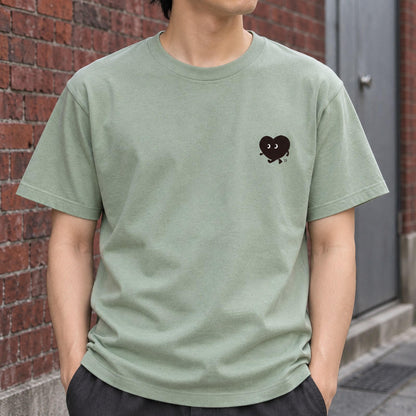 歩くハート ワンポイントTシャツ「ヨチボウ」｜トコトコ、今日もおでかけ。