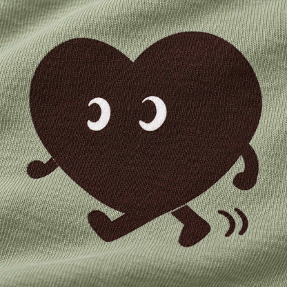 歩くハート ワンポイントTシャツ「ヨチボウ」｜トコトコ、今日もおでかけ。